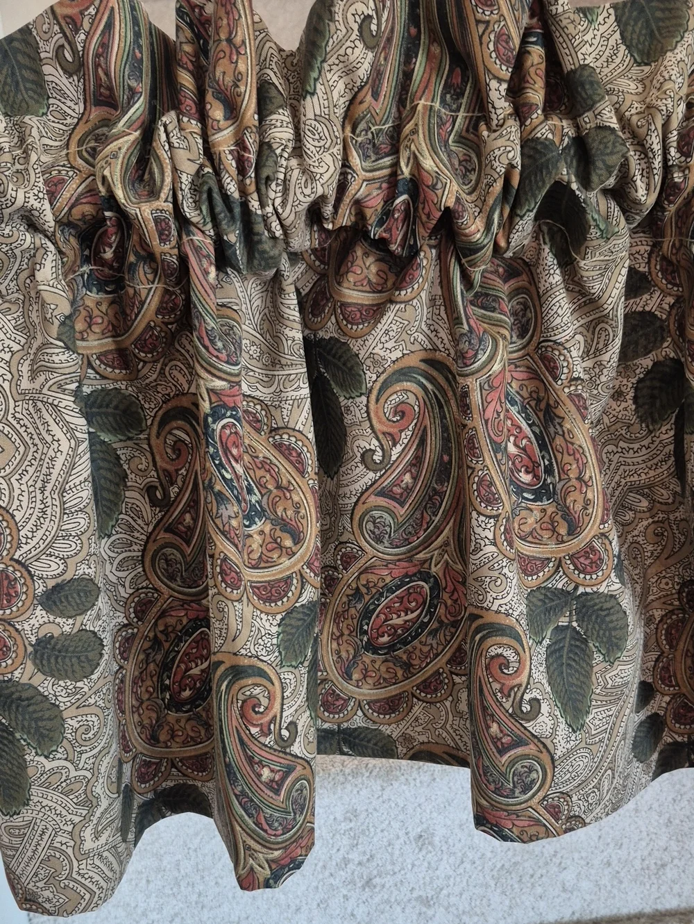 Paisley Curtain Valance Brown/Green 84x17